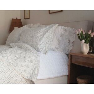 Doen set of 2 Pillow Shams 20” x 30”